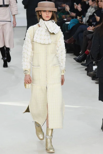Look 51
